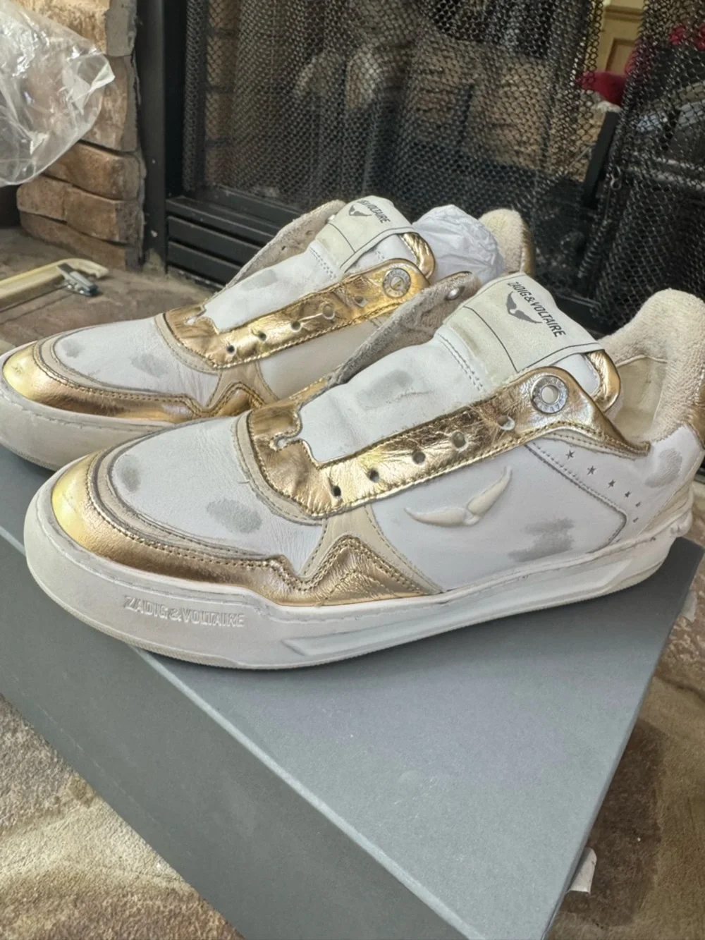 Zadig & Voltaire Wings White and Gold Low-Top Flash Sneakers - Picture 2 of 9